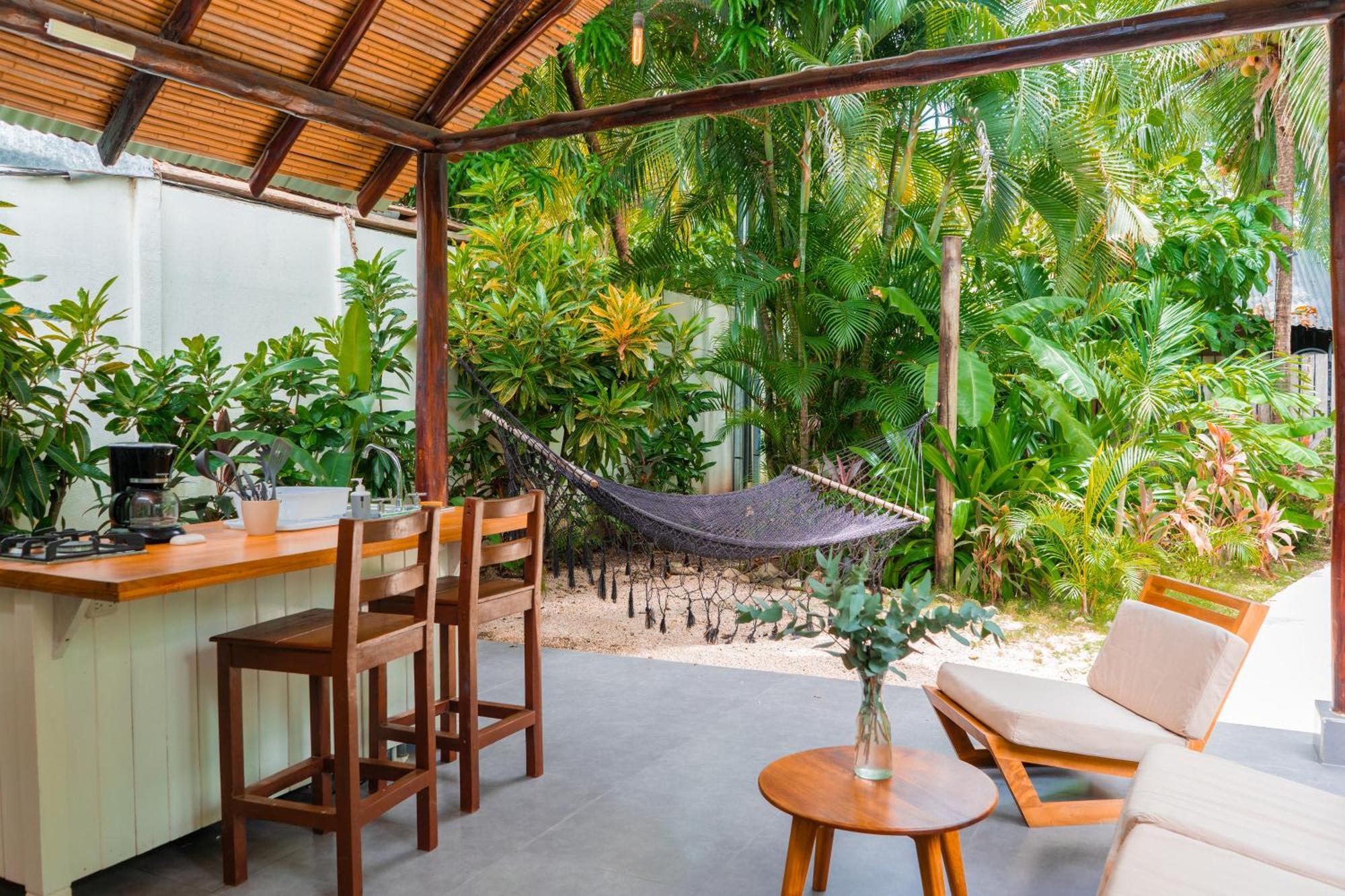Banana Beach Bungalows Playa Santa Teresa  المظهر الخارجي الصورة